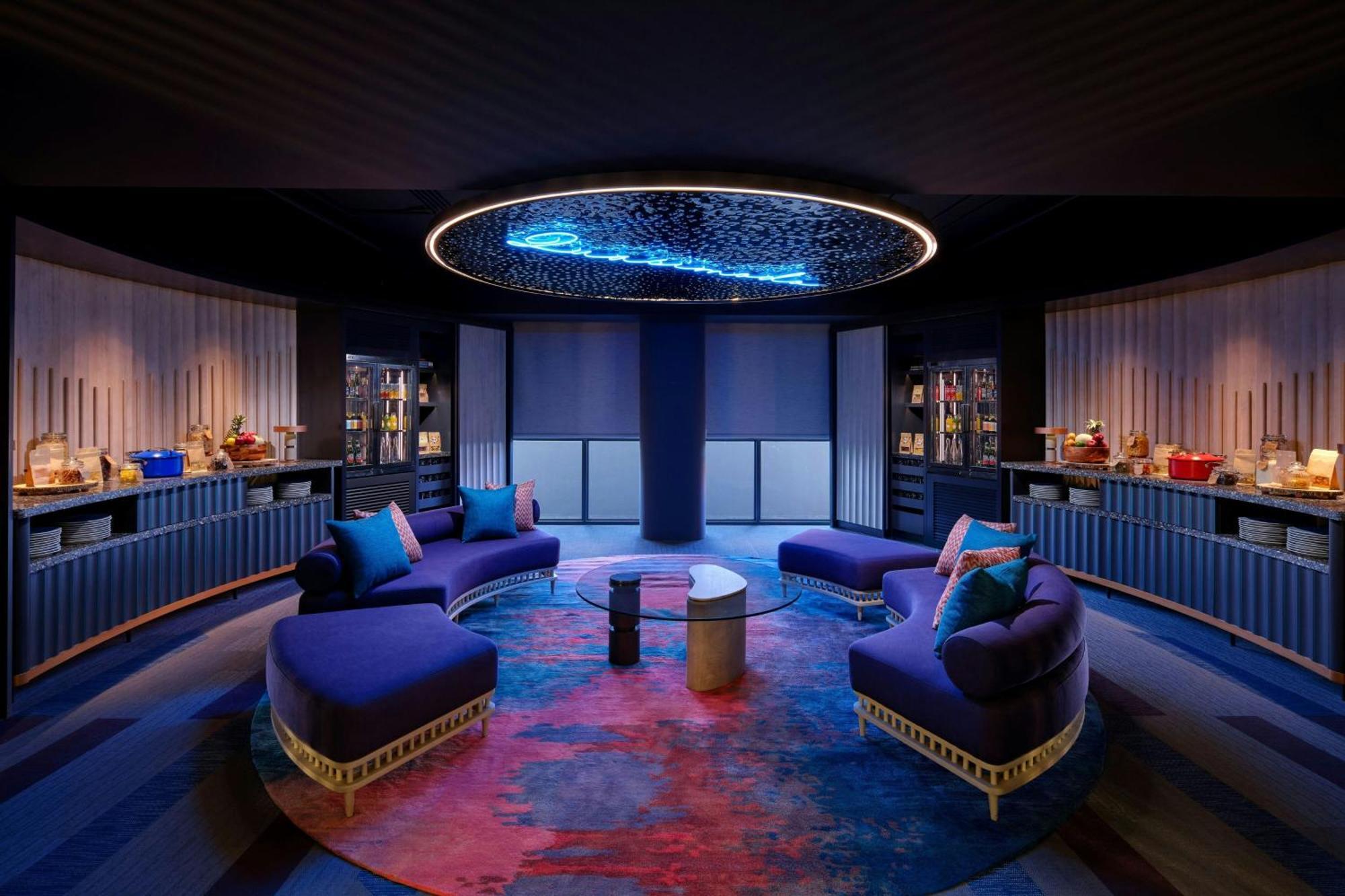 Aloft Bali Kuta At Beachwalk Buitenkant foto